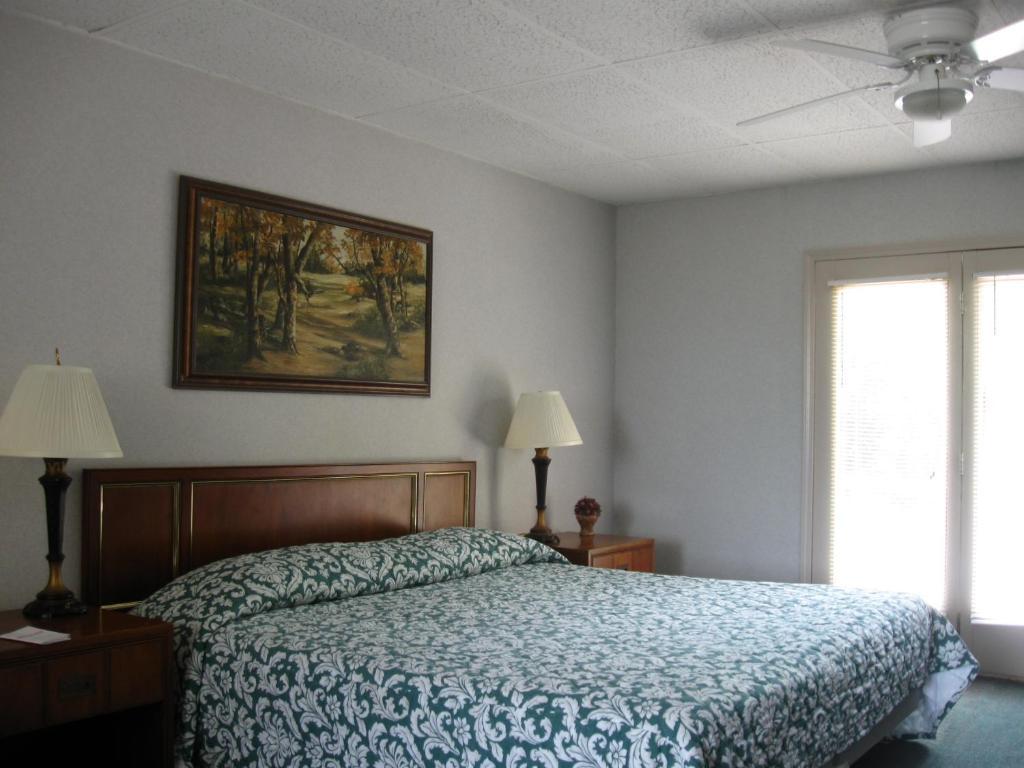 Beaver Lake Lodge Rogers Kamer foto